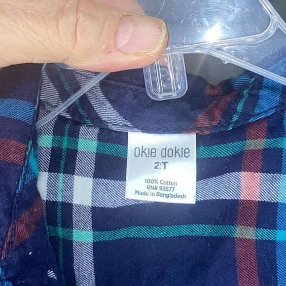 Flannel shirt for 2T boy by Okie Dokie - Picture 3 of 3